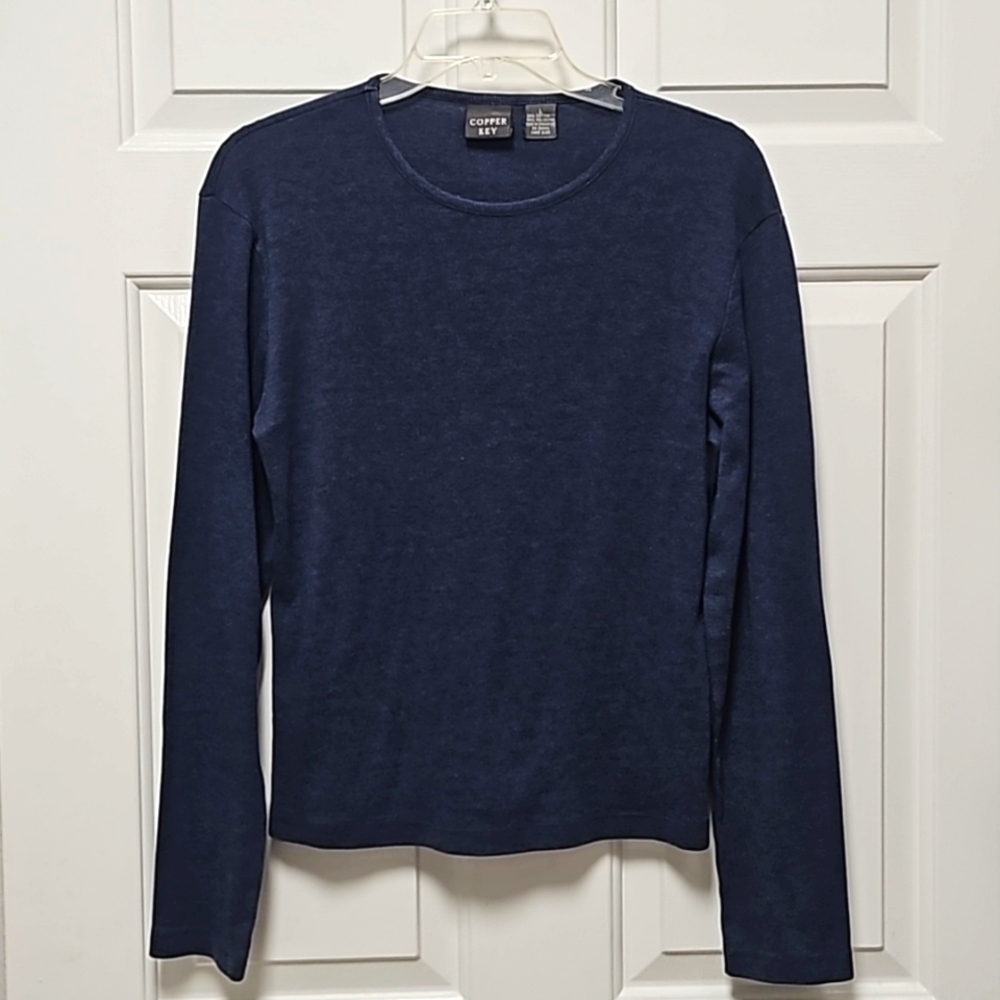 ~SOLD~✨️Copper Key Longsleeve Navy Blue Top Size Large